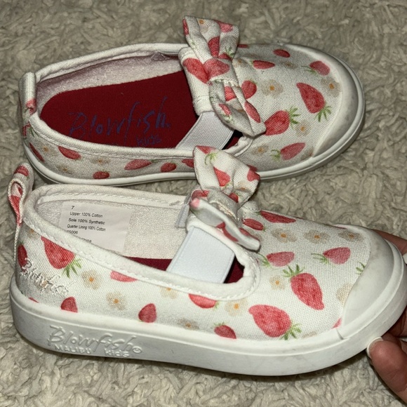 Blowfish Malibu kids flats super cute size 7 - Picture 3 of 4